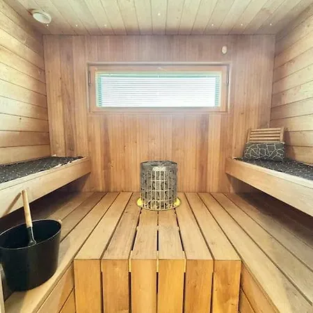 Dream With Jacuzzi Apartman *